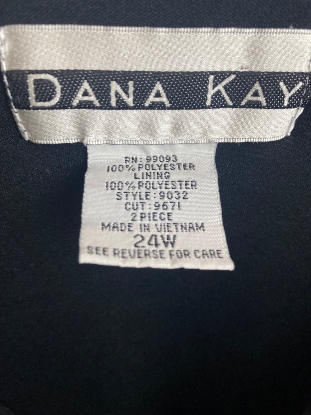 Dana Kay Womenʻs Plus Size Black Draped Cowl Neckline Ruffle Sleeve Blouse 24W - Picture 2 of 8